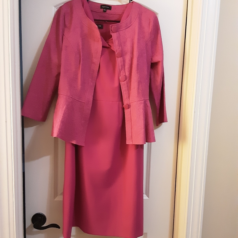 Dress suit